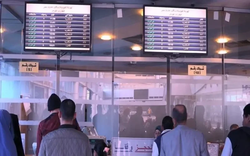 جداول مواعيد قطارات خطوط القاهرة الإسكندرية والصعيد الصادرة عن هيئة السكك الحديدية